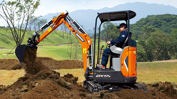 17小型挖掘機 17小型挖掘機